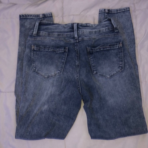 Jeans - Picture 3 of 3